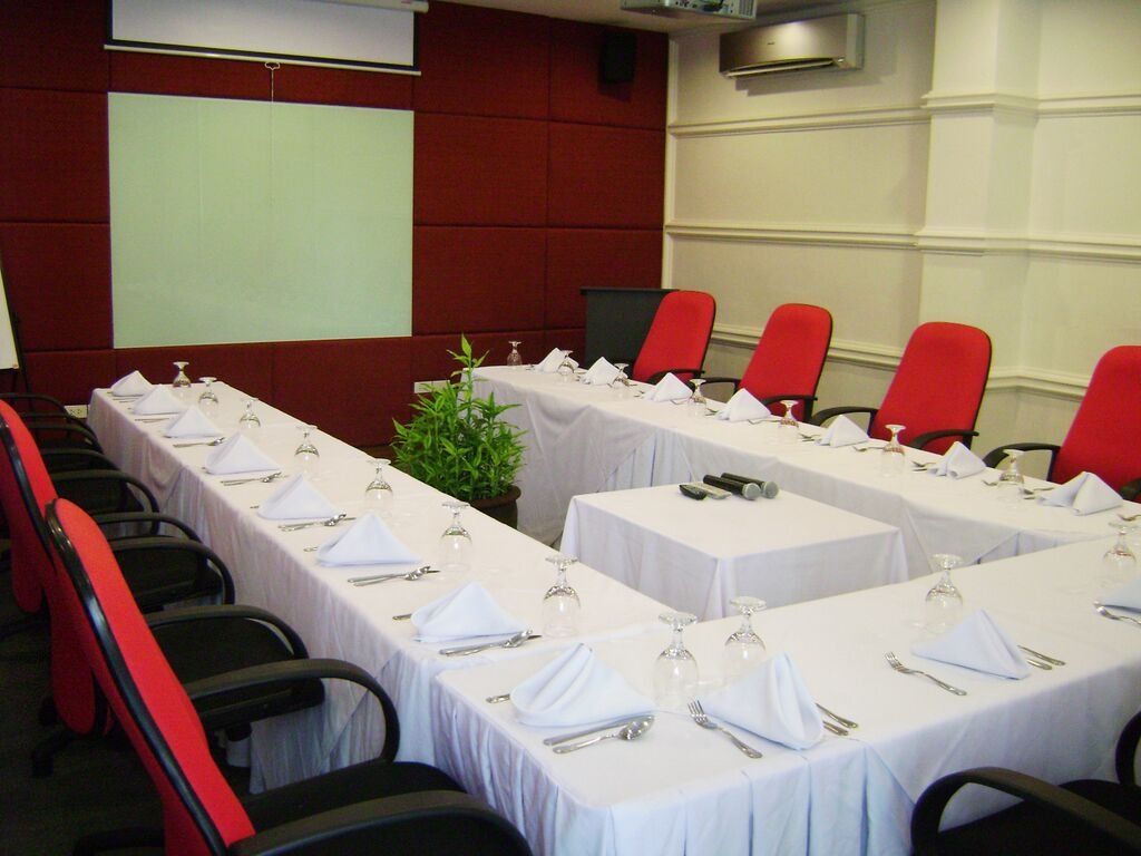 Hotel Celeste Makati Makati City Exterior photo